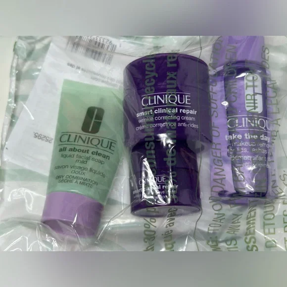 Clinique NWT Travel Size Smart Clinical Repair & Lipstick - Picture 4 of 5